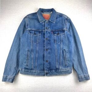 Levi Strauss Co Mens Denim Trucker Jacket Classic Blue Wash Size M Faded/Worn